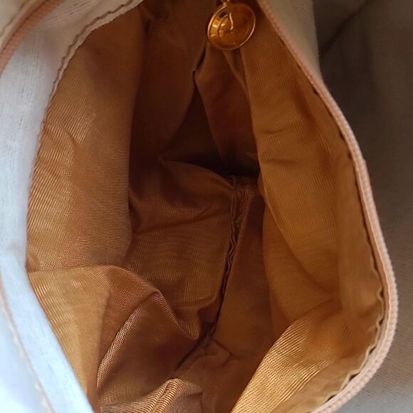 Authentic Gucci Shoulder Bag - Picture 10 of 16